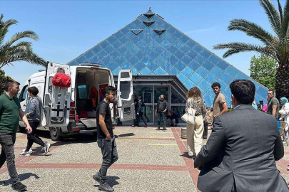 Bursa Zafer Plaza AVM'deki çökme korkuttu