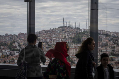 Ankara'lıların 125m. yükseklikteki Atakule'den şehri seyir keyfi