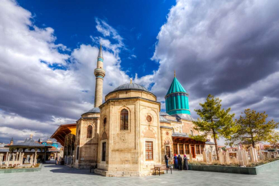 Mutfak kültürüyle, manevi değerleriyle, müzeleriyle Konya