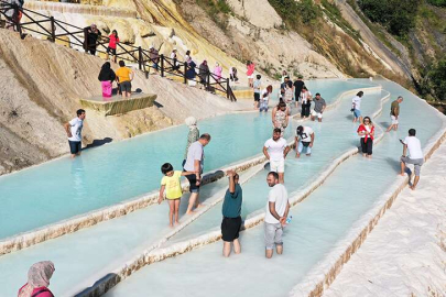 Giresun Göksu travertenleri yerli yabancı turistleri ağırlıyor