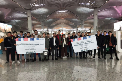 Liseliler, Avrupa'daki Müsiad üyesi firmalarda staj için yola çıktılar
