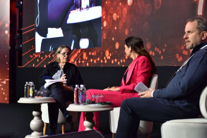 Zeynep Bodur Okyay "Şahsen değerlere büyük önem veririm"