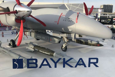 Bayraktar Akıncı TİHA, BAE'nin başkenti Abu Dabi'de sergilendi