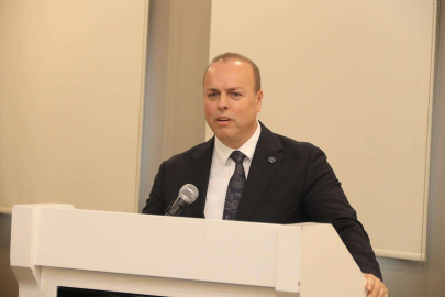 BALKANTÜRKSİAD'da Fatih Şakir güven tazeledi