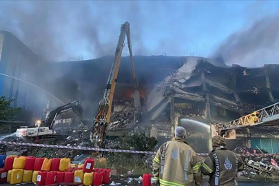 İkitelli OSB'deki fabrika yangını 70 saat sonra söndürüldü