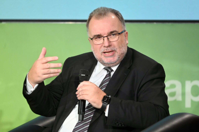 BDI Başkanı Siegfried Russwurm, Alman sanayiinde durgunluk bekliyor