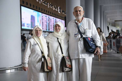 Hacıların yurda dönüşleri başladı