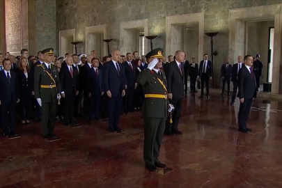 Cumhurbaşkanı Erdoğan, Anıtkabir'de