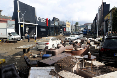 Arnavutköy, Başakşehir ve Küçükçekmece'deki sel hasar bıraktı