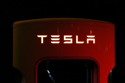 Tesla'nın kârı azaldı