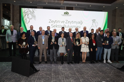 Ege'nin zeytin ve zeytinyağı ihracat yıldızları ödüllendirildi