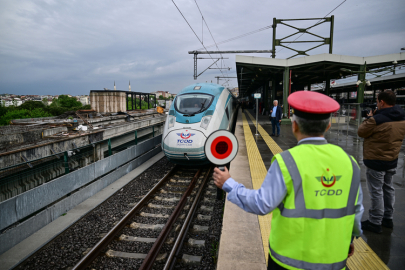 İstanbul Sivas hızlı tren seferleri başladı