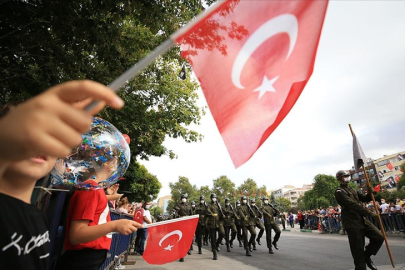 30 Ağustos Zafer Bayramının 102. yıldönümü coşkuyla kutlanıyor