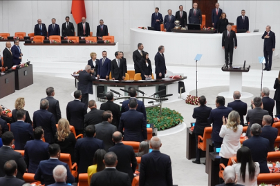 Meclis, Cumhurbaşkanı Erdoğan'ın katılımıyla açıldı