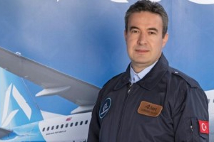 Kerem Sarp: Ağustosta 'Ada Kıbrıs' projesini Londra'da tanıtacağız