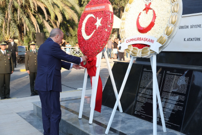 Cumhurbaşkanı Erdoğan, Kıbrıs'tan önemli mesajlar verdi