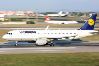 Lufthansa CEO'su Carsten Spohr idari maliyetlerin düşürüleceğini duyurdu