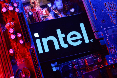 Intel, yeni çipiyle yapay zeka yarışına geri dönüyor
