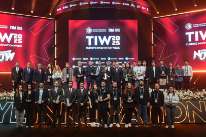 Teknofest girişimleri Türkiye Innovation Week'te ödülleri topladı