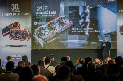 ASUS'ta Matrix 5090 sahneye çıktı