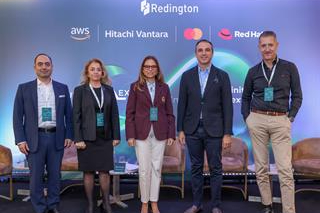 Teknolojiye uyum sağlamak değil, teknolojiyle birlikte dönüşmek gerekiyor