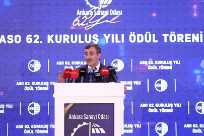 Yılmaz: Yüzde 30'un biraz üstünde bir enflasyonla bu yılı kapatacağız