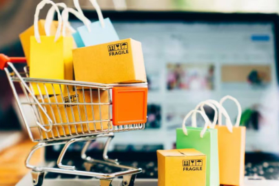 Hindistan’da efsane cuma indirimlerinde satışlar arttı