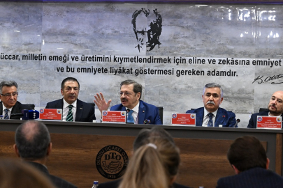 Hisarcıklıoğlu: Merkez Bankası faizleri düşürüyor ama bankalar buna uymuyor