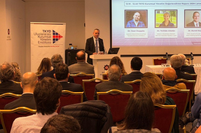 YKÜ Gelişim Programı 9. dönem mezunlarını verdi