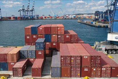 İİB, Ocak'ta 923,5 milyon dolarlık ihracat yaptı