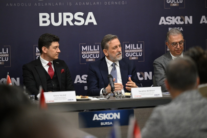 Burkay: “Dünyayı doğru okuyanlar oyunun içinde kalacak”