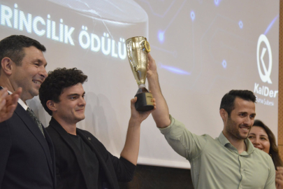 KalTek CUP 2026 birincilik ödülü Roboscope ekibine verildi
