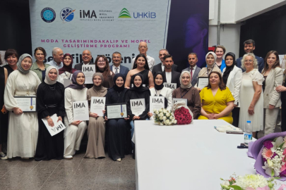 İstanbul Moda Akademisinin kursiyerleri sertifikalarını aldı
