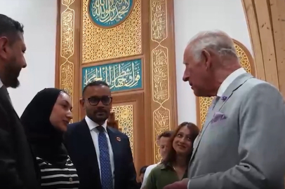 İngiltere Kralı 3. Charles'ten Cami ziyareti