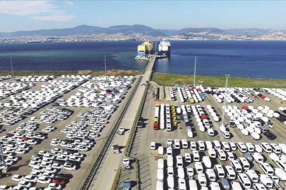 Otomotiv ihracatı kaç milyar dolar olarak gerçekleşti?