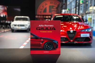 Alfa Romeo Giulia’nın tarihi kitap oldu: Auto e Moto d’Epoca