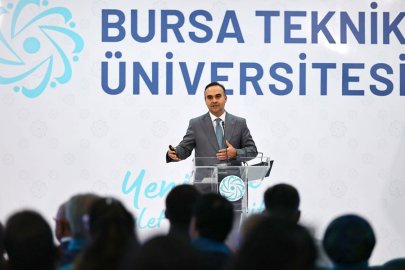 Bakan Kacır: 2 yılda 100 bin yapay zeka profesyoneli yetiştireceğiz