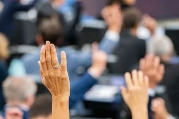 Avrupa Parlamentosu Milletvekilleri Yapay Zeka Yasası’nı onayladı
