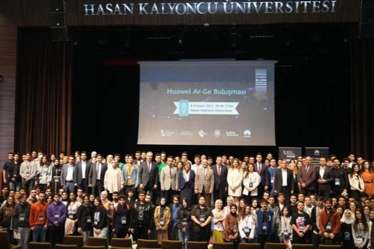 Huawei, Gaziantep'li gençlerle bilgi dolu etkinlikte buluştu